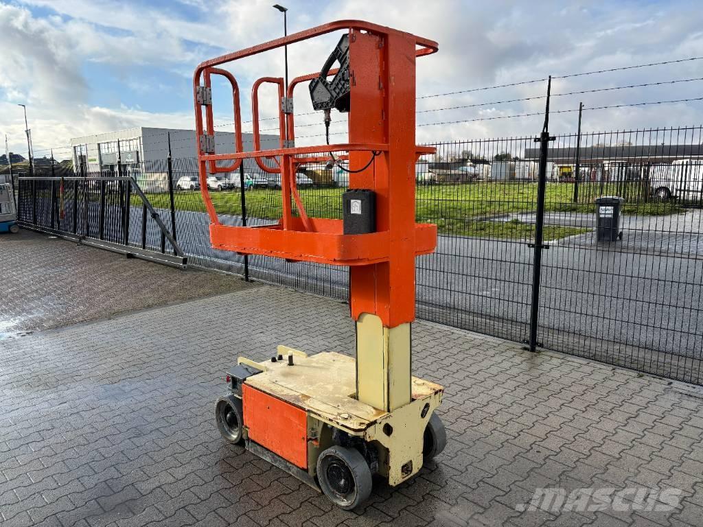 JLG 1230ES Ascensores de personal y montacargas de acceso