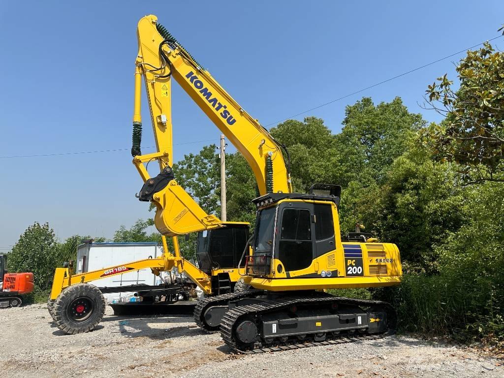 Komatsu PC200-8 Excavadoras de cadenas