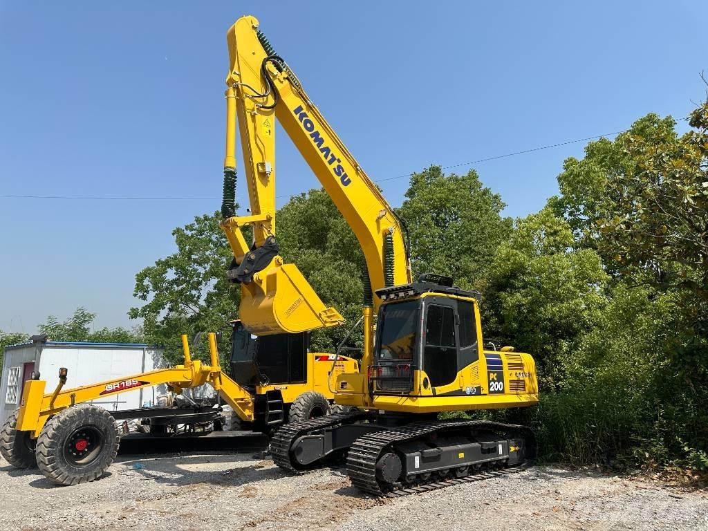 Komatsu PC200-8 Excavadoras de cadenas