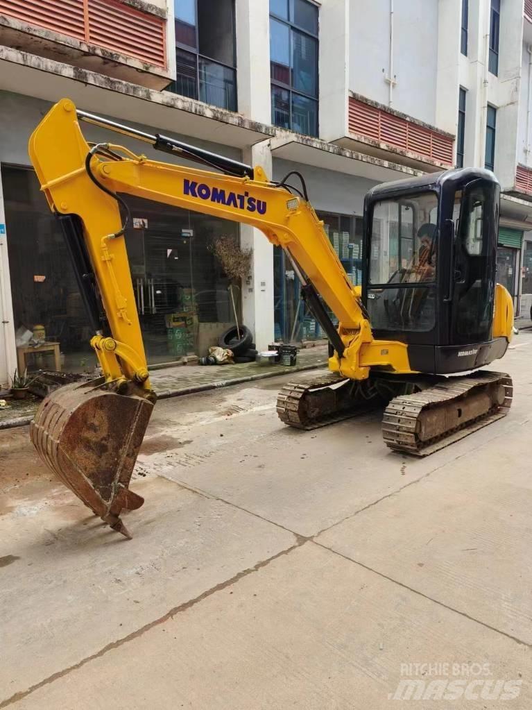 Komatsu PC 35 R-8 Excavadoras de cadenas