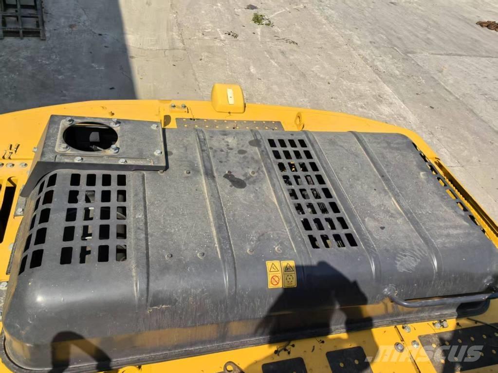 Komatsu PC 220-8 Excavadoras de cadenas