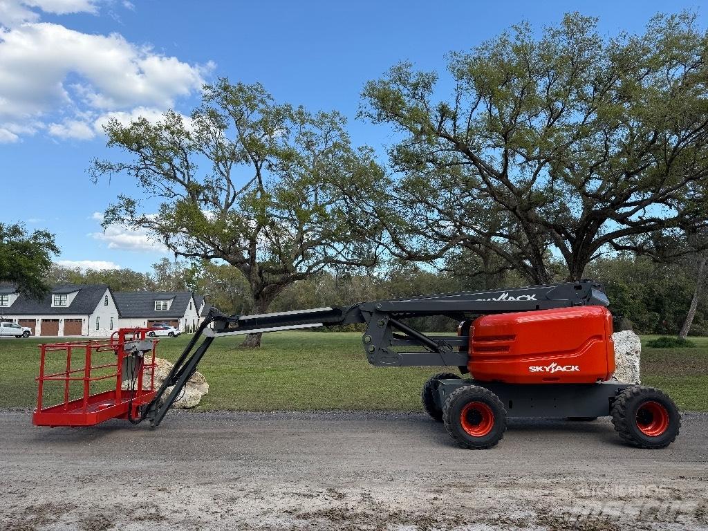 SkyJack SJ 63 AJ Plataforma de trabajo articulada