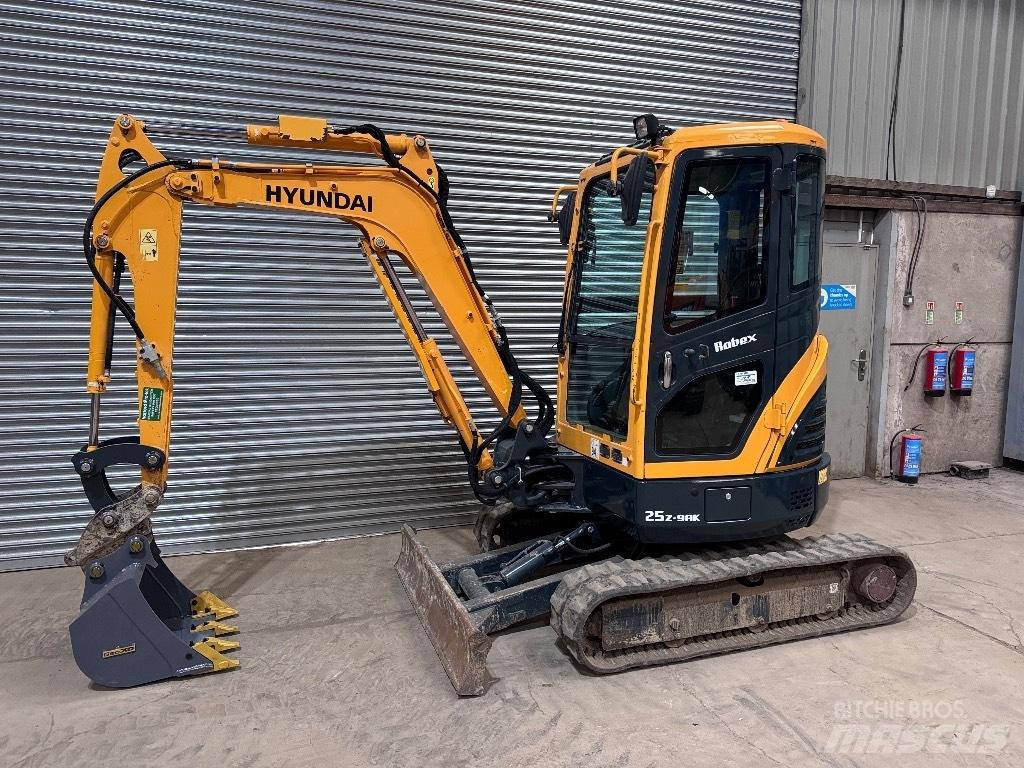 Hyundai R25Z-9 AK Mini excavadoras < 7t