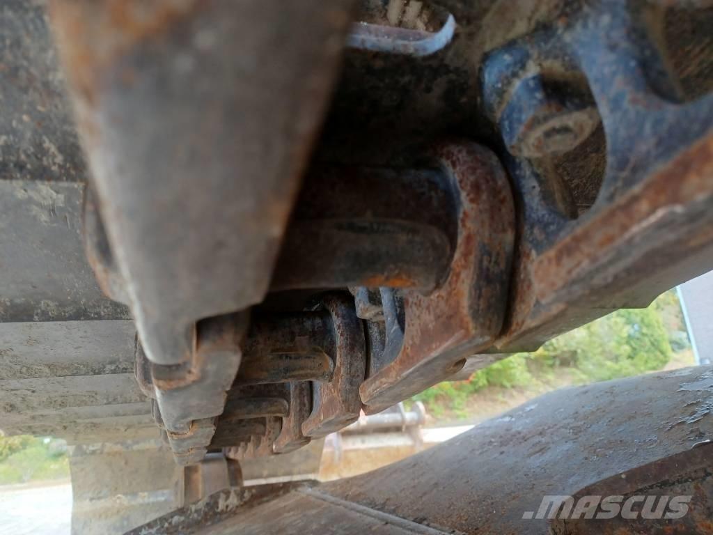Hitachi ZX 135 US-6 Excavadoras de cadenas