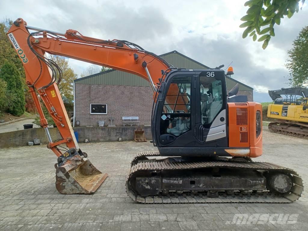 Hitachi ZX 135 US-6 Excavadoras de cadenas