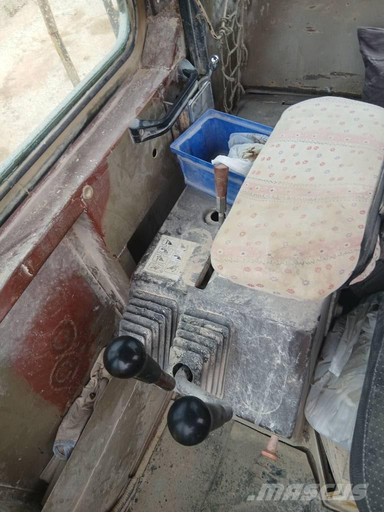 Komatsu WA 600-1 Cargadoras sobre ruedas