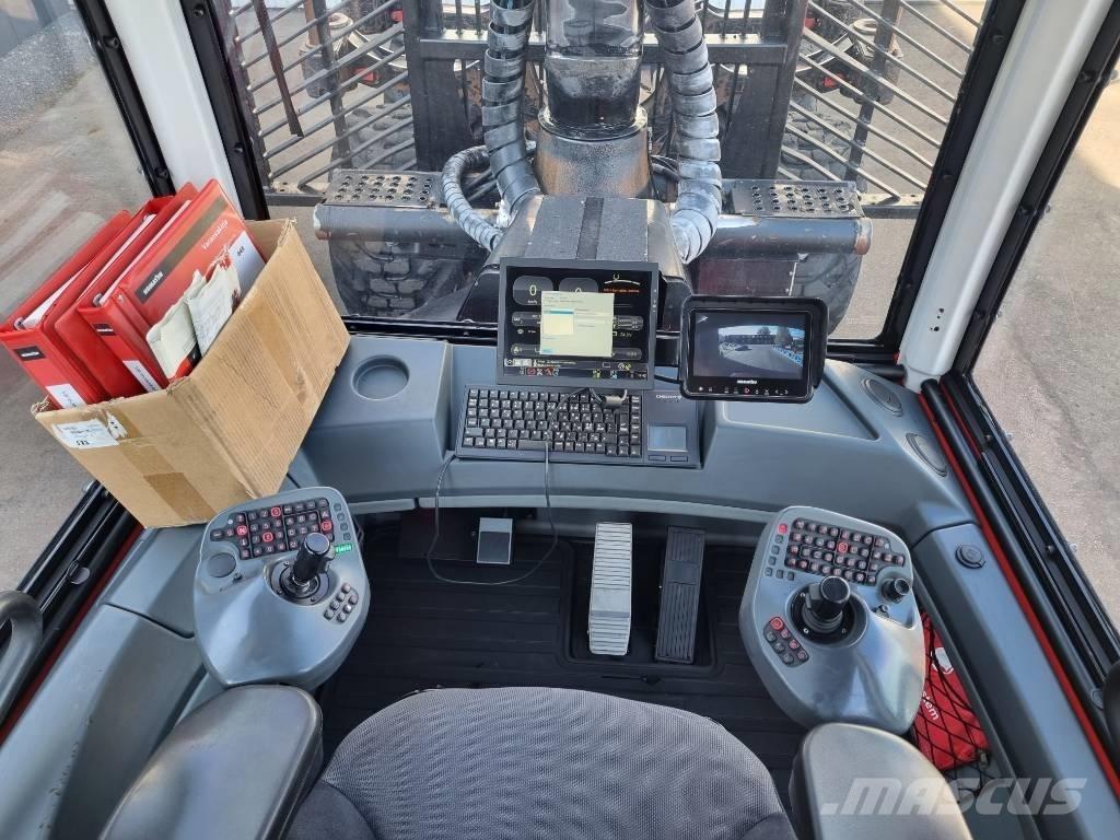 Komatsu 845 Autocargadoras