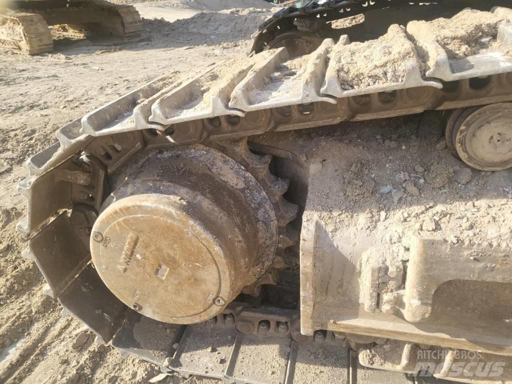 Hyundai HX 520 L Excavadoras de cadenas