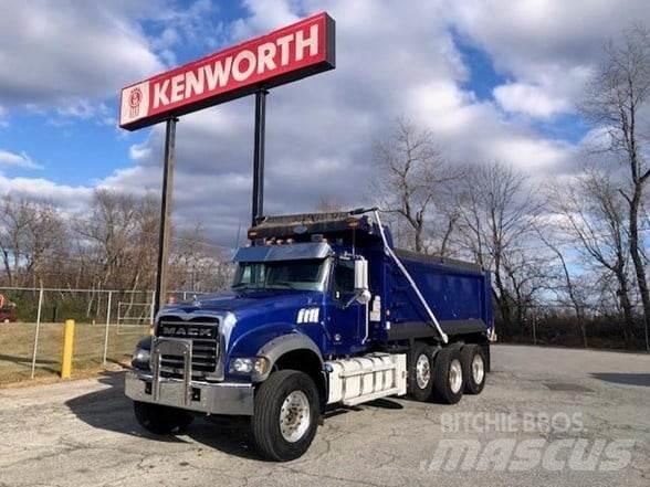Mack GRANITE 64BR Camiones bañeras basculantes o volquetes