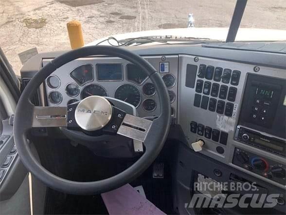 Mack GRANITE GU713 Camiones de basura