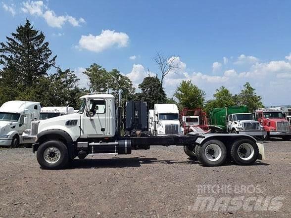 Mack GRANITE GU713 Cabezas tractoras