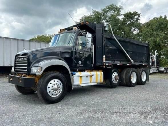 Mack GRANITE GU713 Camiones bañeras basculantes o volquetes