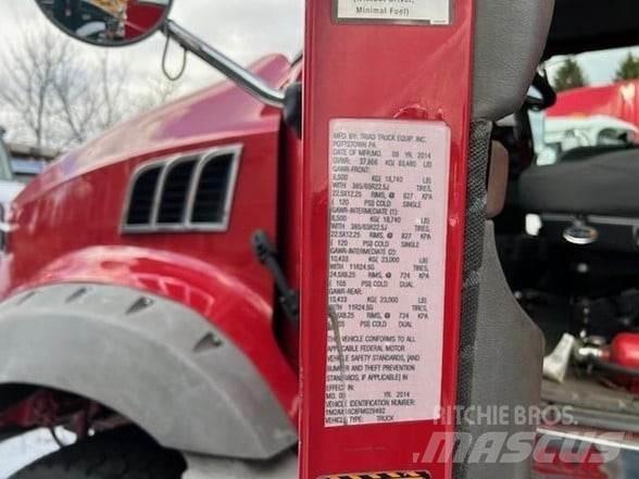 Mack GRANITE GU813 Camiones bañeras basculantes o volquetes