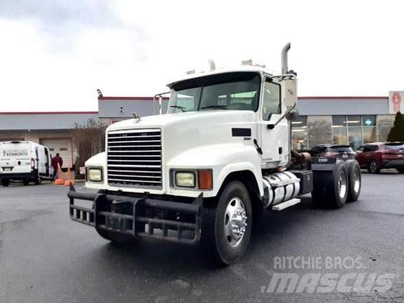 Mack PINNACLE CHU613 Cabezas tractoras