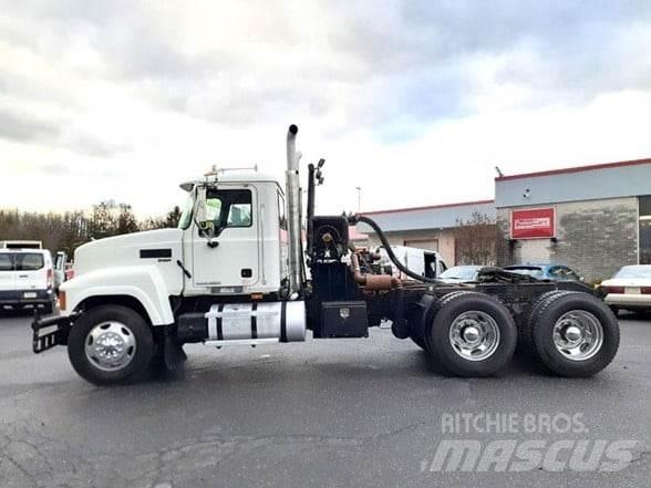 Mack PINNACLE CHU613 Cabezas tractoras