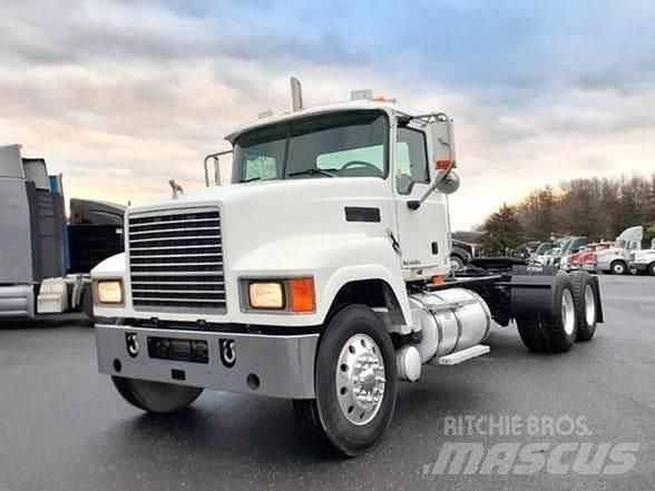 Mack PINNACLE CHU613 Cabezas tractoras