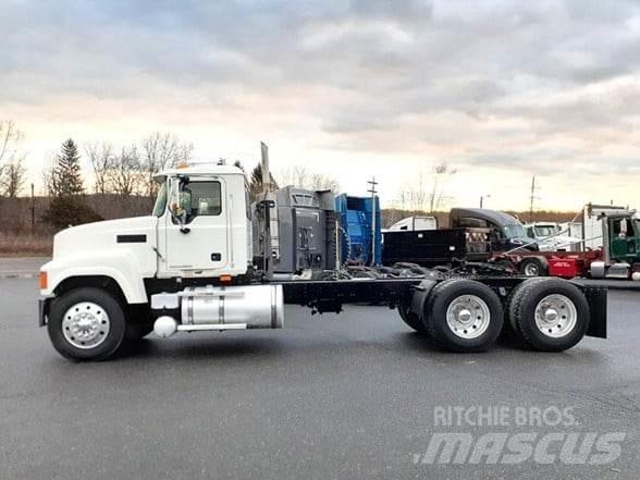 Mack PINNACLE CHU613 Cabezas tractoras