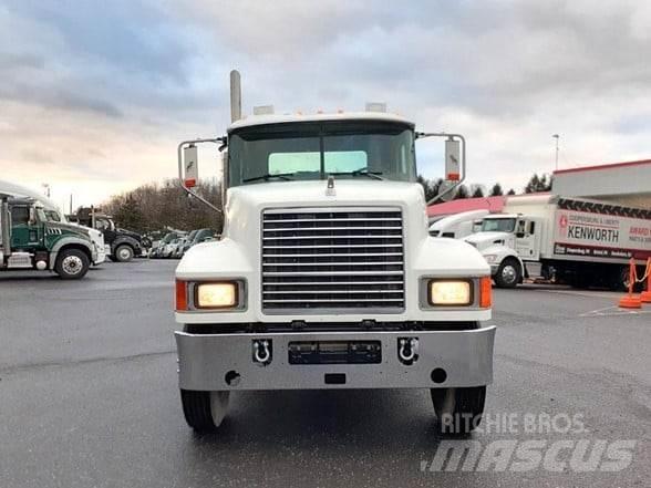 Mack PINNACLE CHU613 Cabezas tractoras