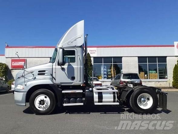 Mack PINNACLE CXU612 Cabezas tractoras