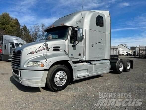 Mack PINNACLE CXU613 Cabezas tractoras