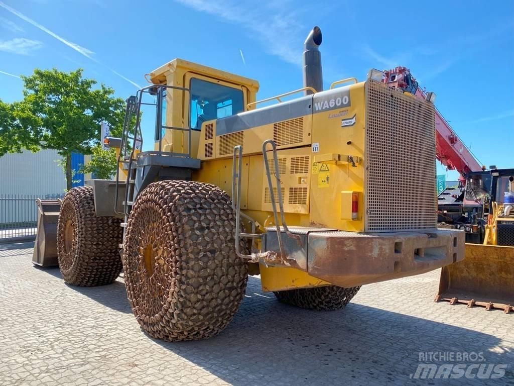 Komatsu WA 600-3 Cargadoras sobre ruedas