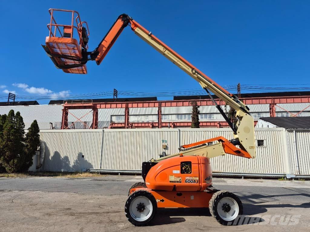 JLG 600 AJ Plataforma de trabajo articulada