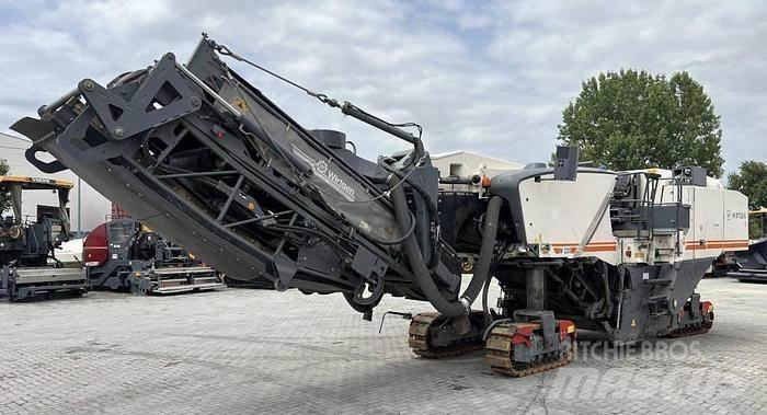 Wirtgen W 220 Máquinas moledoras de asfalto en frío