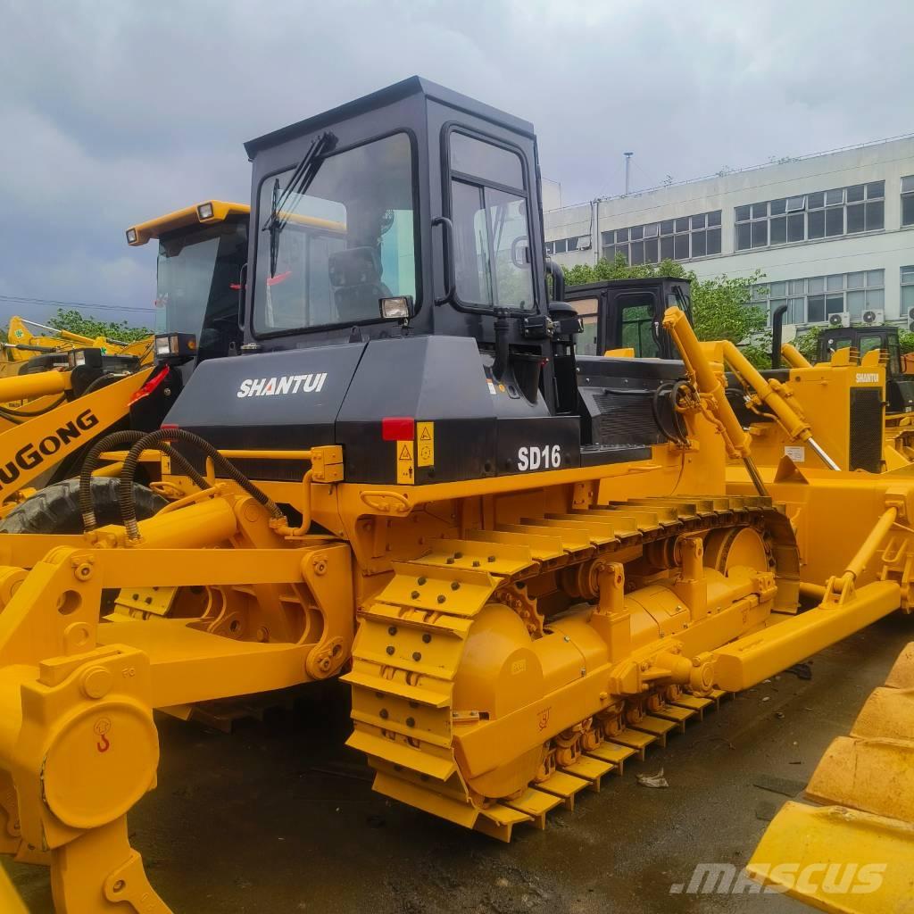 Shantui SD 16 Buldozer sobre oruga