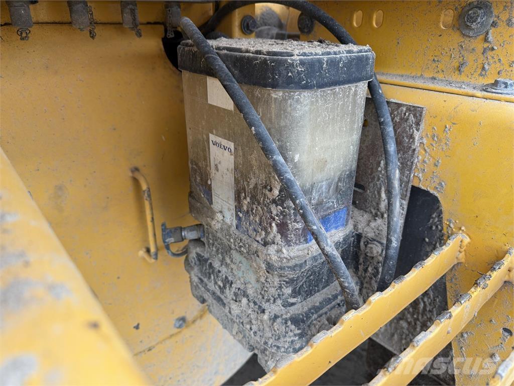 Volvo L120F Cargadoras sobre ruedas