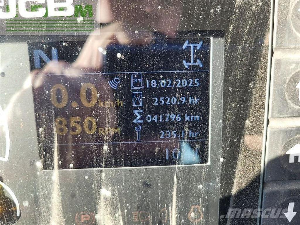 JCB 4220 fastrac Tractores