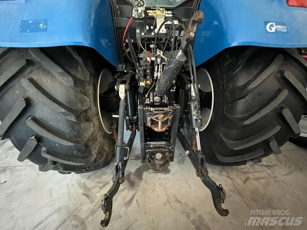 New Holland T 7060 Tractores