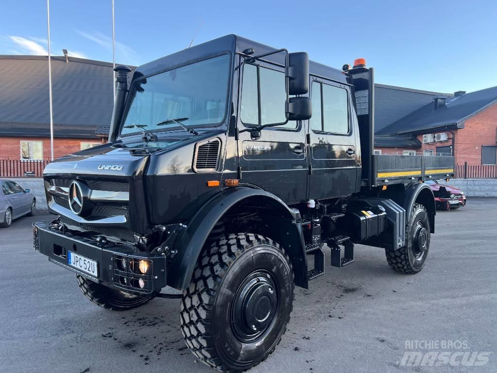 Mercedes-Benz Unimog Camiones plataforma
