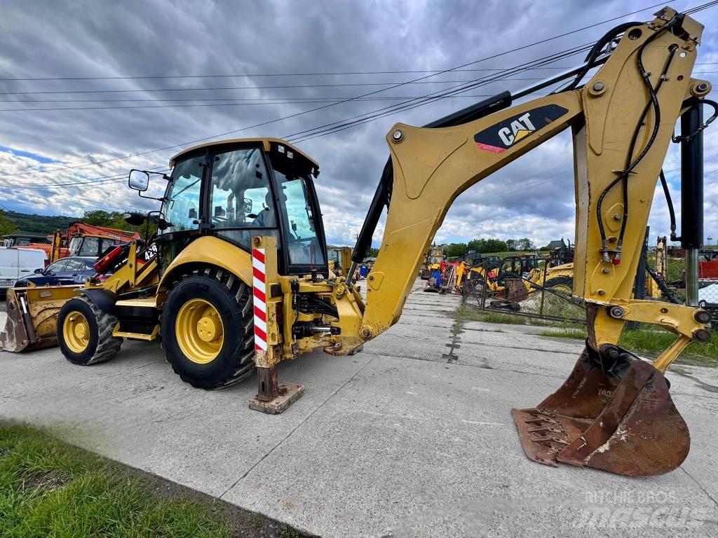 CAT 428 F Retrocargadoras