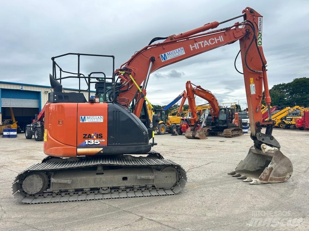 Hitachi ZX135 US-6 Excavadoras de cadenas