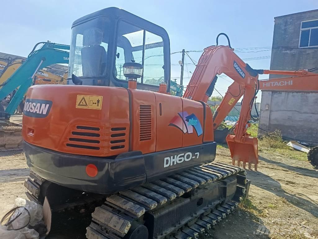 Doosan DH 60-7 Mini excavadoras < 7t