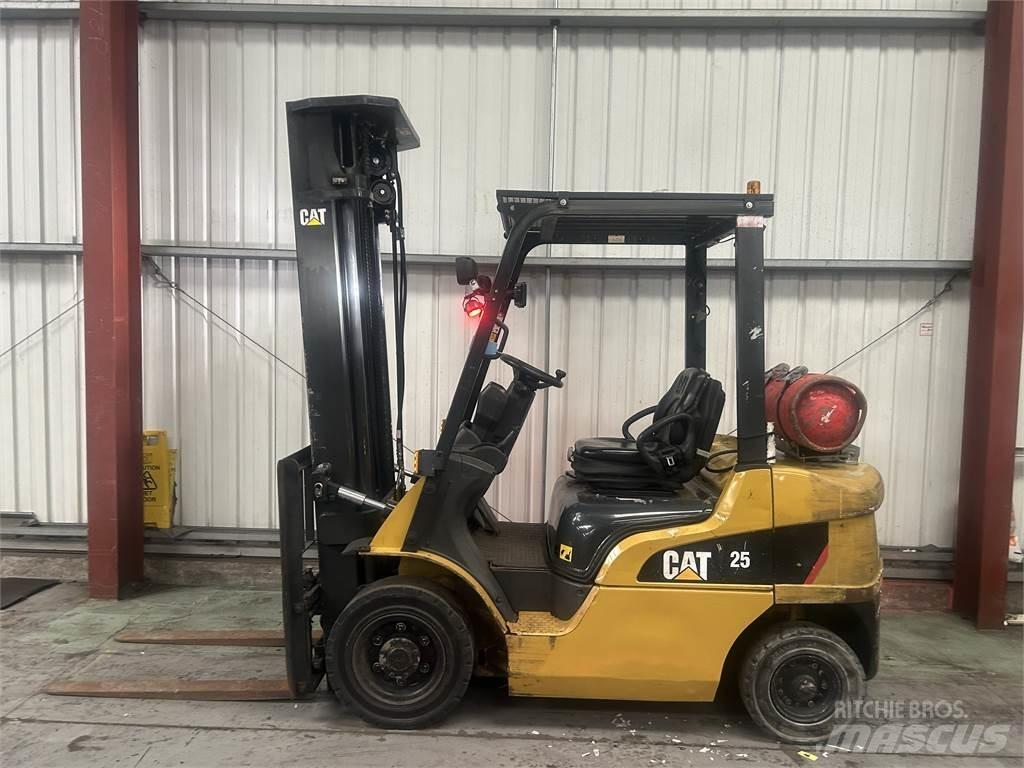 CAT GP25NT Carretillas LPG