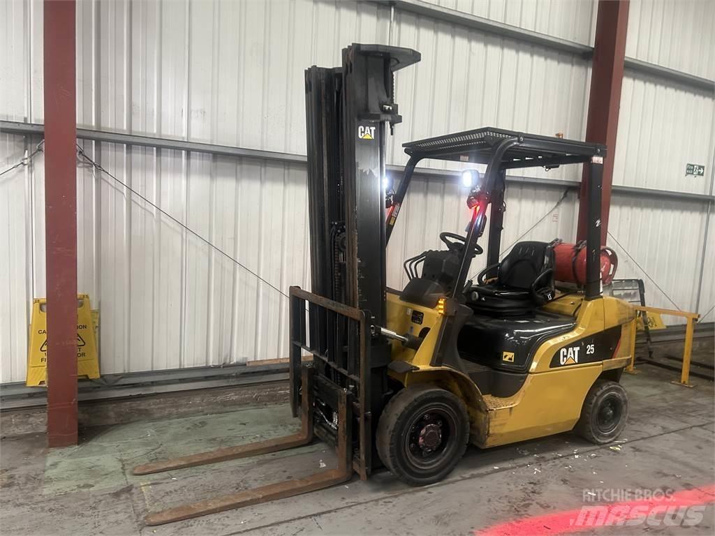CAT GP25NT Carretillas LPG