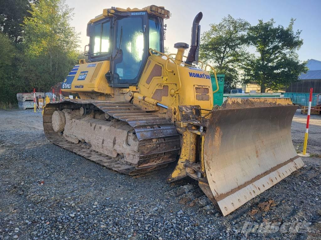Komatsu D61PXi-24 Buldozer sobre oruga