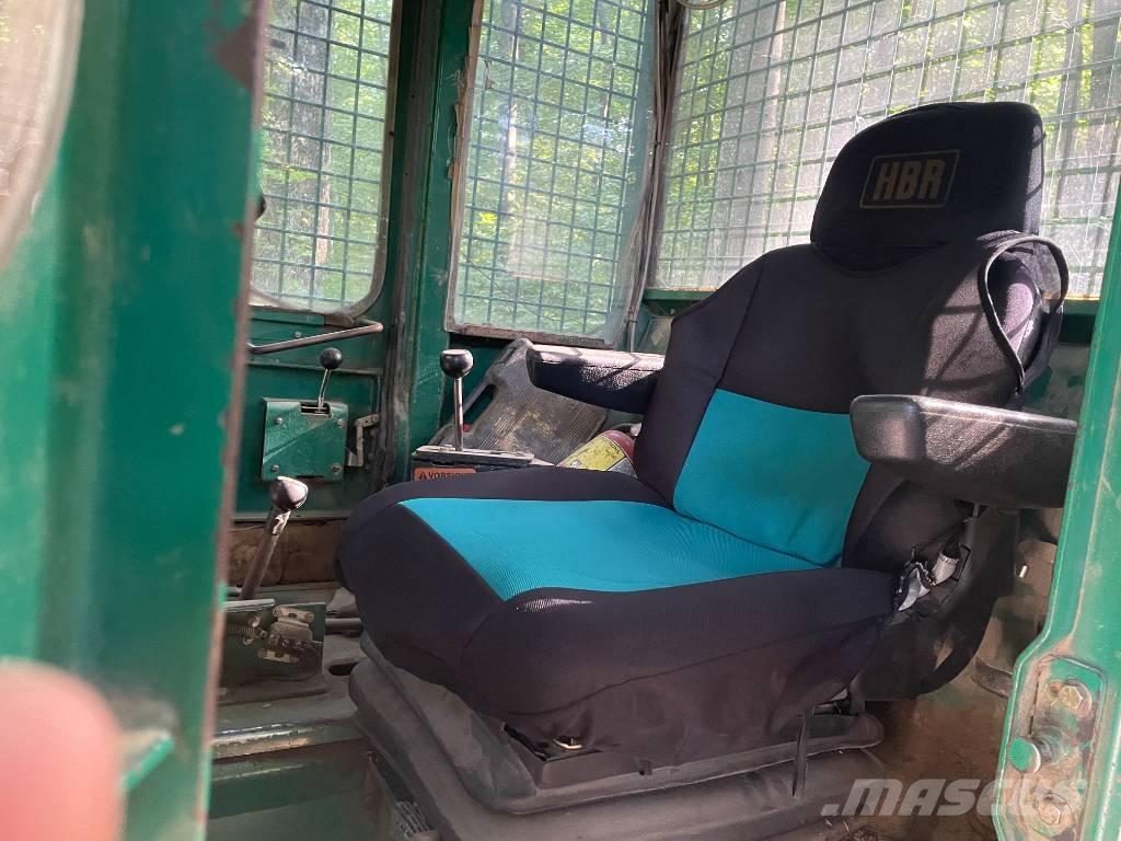 Timberjack 240C Arrastrador de troncos