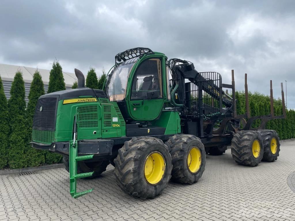 John Deere 1210 E Autocargadoras