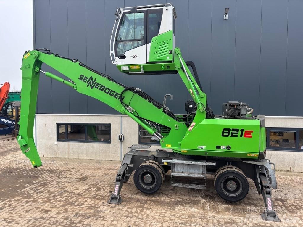 Sennebogen 821 E Excavadoras de manutención