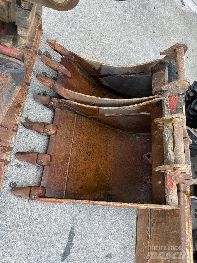 Komatsu PW 98 MR-8 Excavadoras 7t - 12t