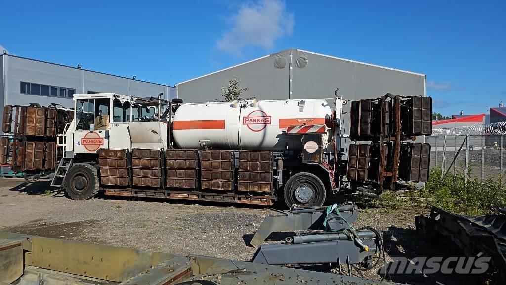 Wirtgen HM 4500 Equipos para la estabilización de suelos y reciclaje de asfalto