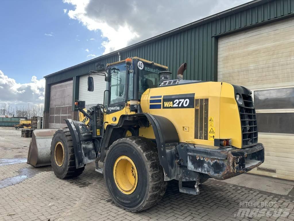 Komatsu WA270 8 Cargadoras sobre ruedas