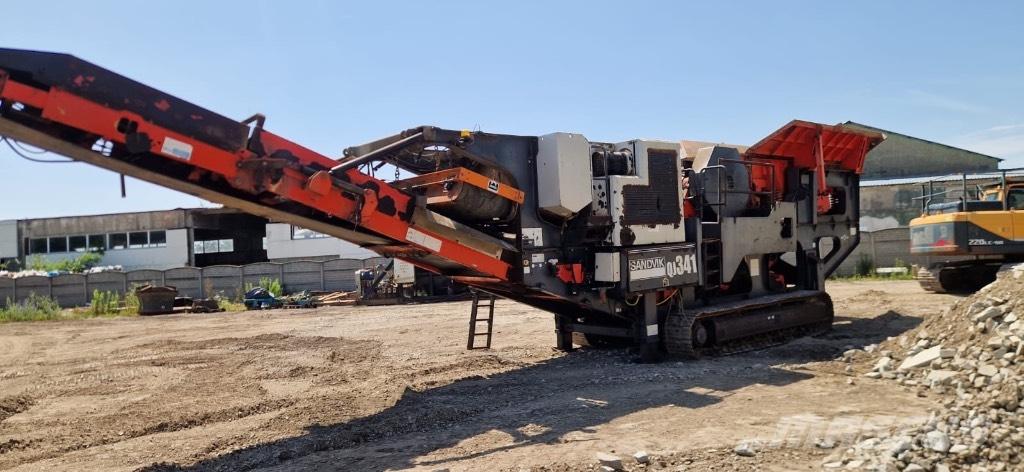 Sandvik QJ 341 Trituradoras móviles