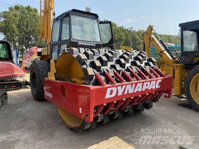 Dynapac CA 301 D Rodillos de un solo tambor
