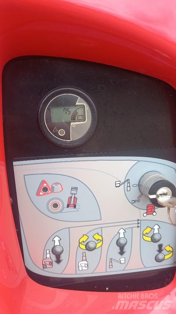 Manitou 100 VJR Ascensores de personal y montacargas de acceso