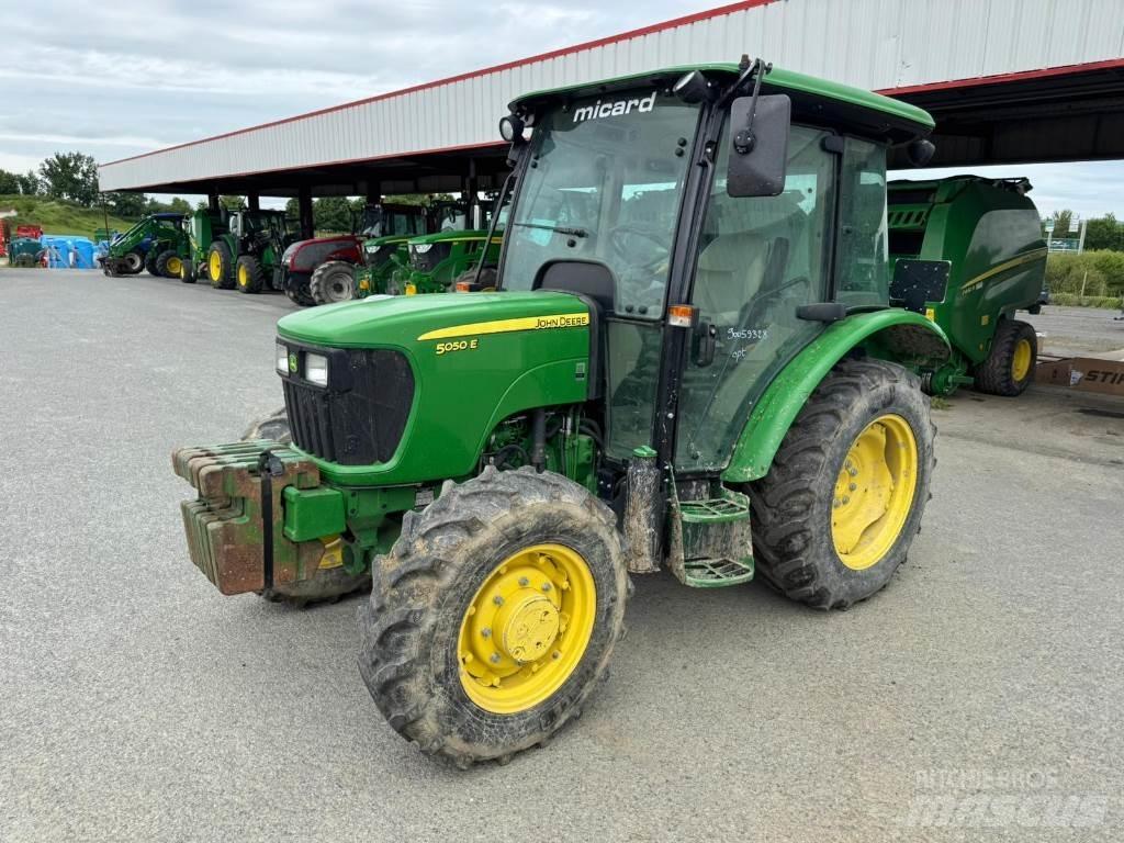 John Deere 5050E Tractores