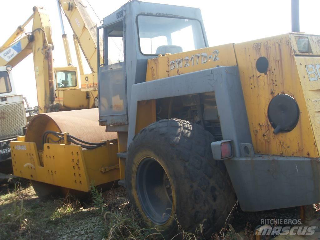 Bomag 217 D Rodillos de un solo tambor