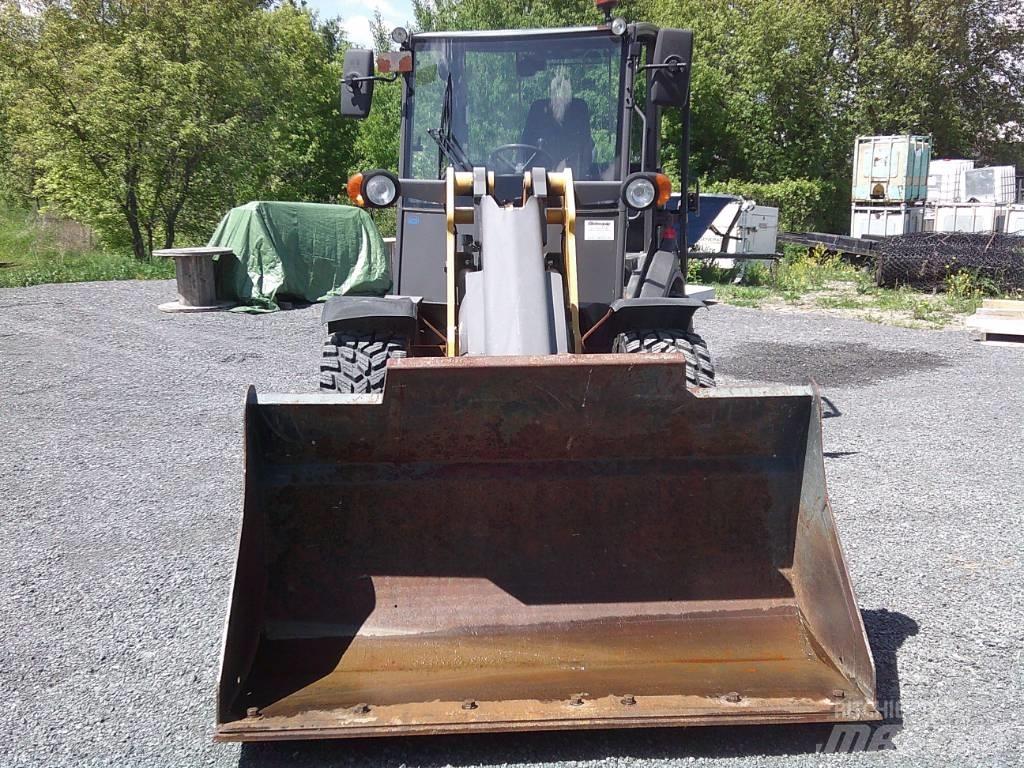 Mecalac AX 850 Cargadoras sobre ruedas